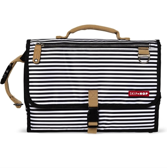 Skip Hop Portable Baby Changing Station NWT - Picture 1 of 4